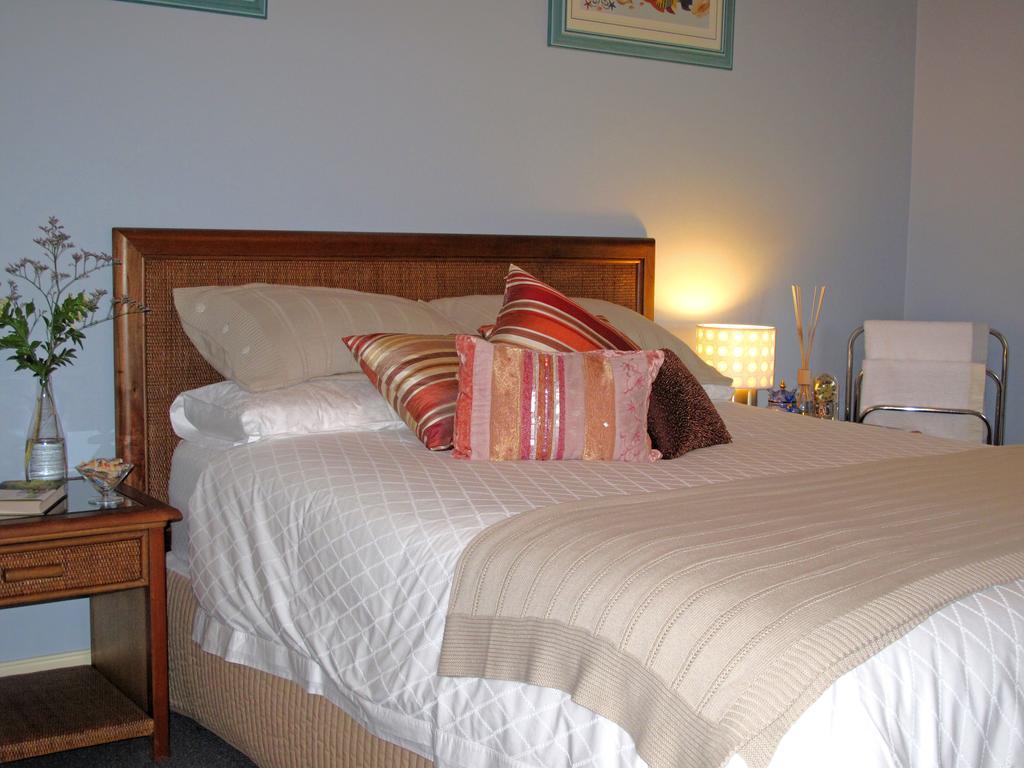 Jacaranda Creek Farmstay & B&B Sunshine Coast Chambre photo