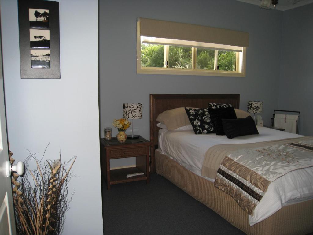 Jacaranda Creek Farmstay & B&B Sunshine Coast Chambre photo