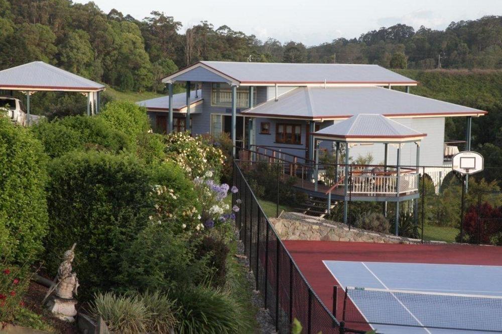 Jacaranda Creek Farmstay & B&B Sunshine Coast Extérieur photo