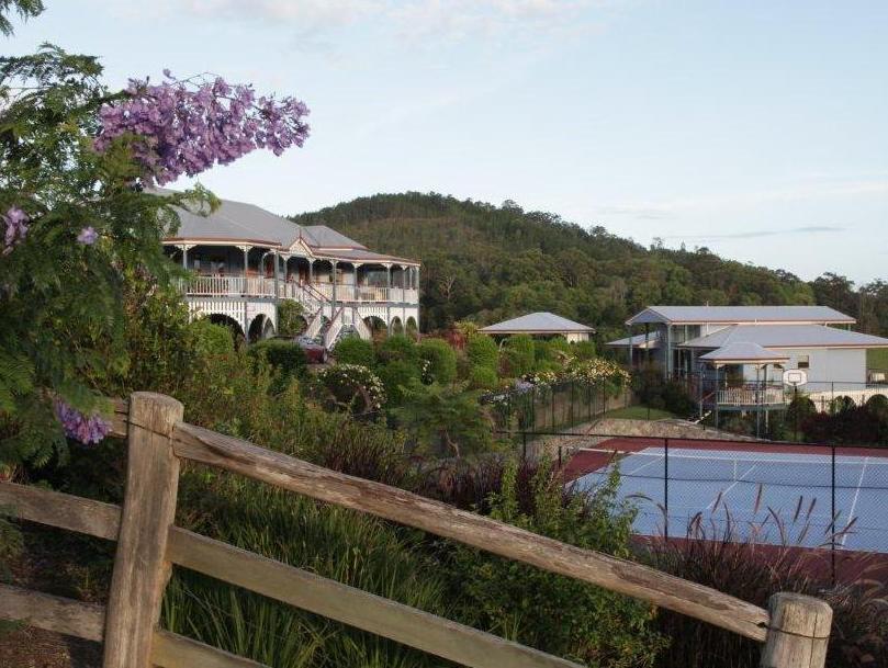 Jacaranda Creek Farmstay & B&B Sunshine Coast Extérieur photo